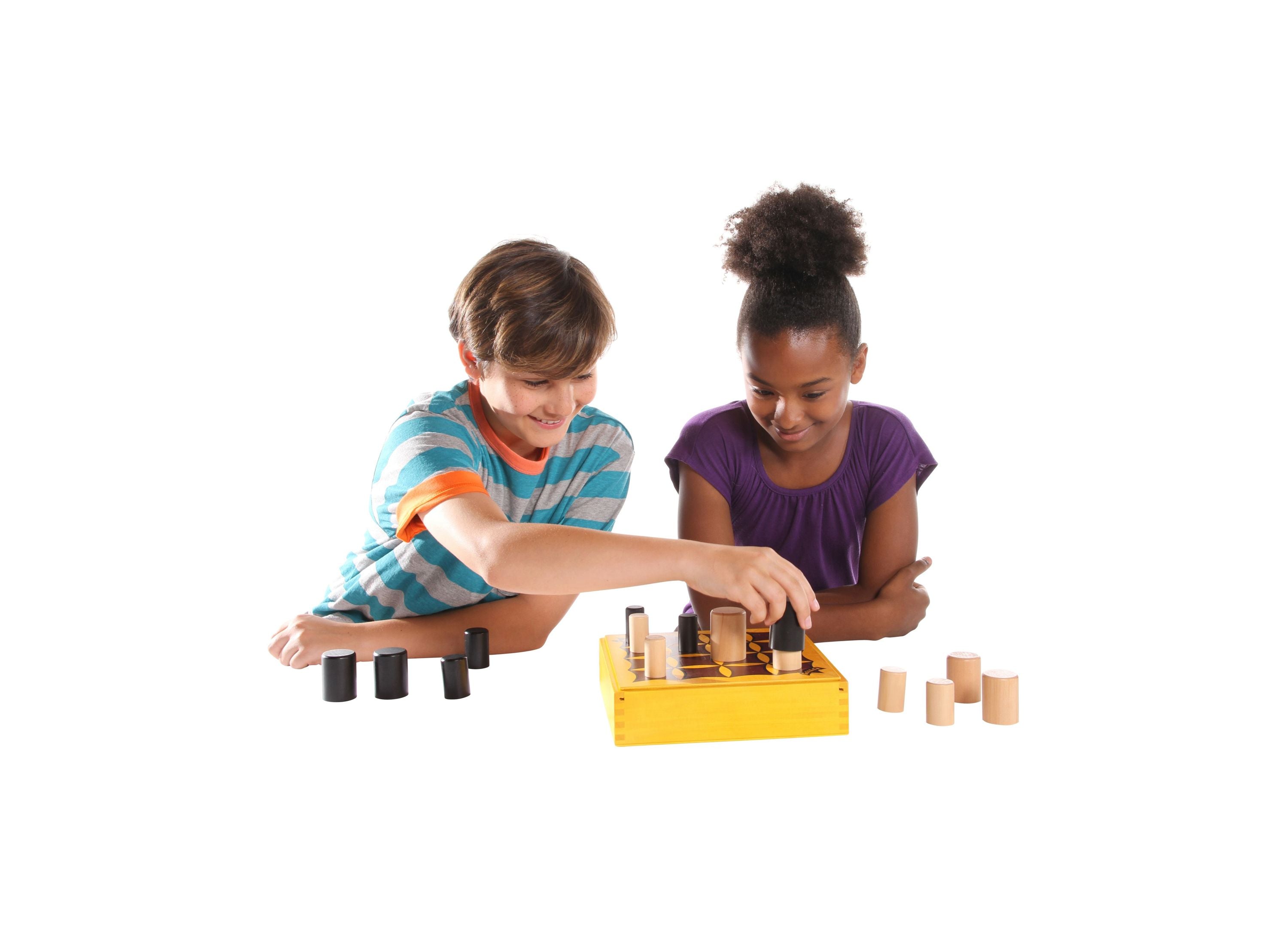Alternative view of Gobblet Strategy Board Game by Blue Orange Games