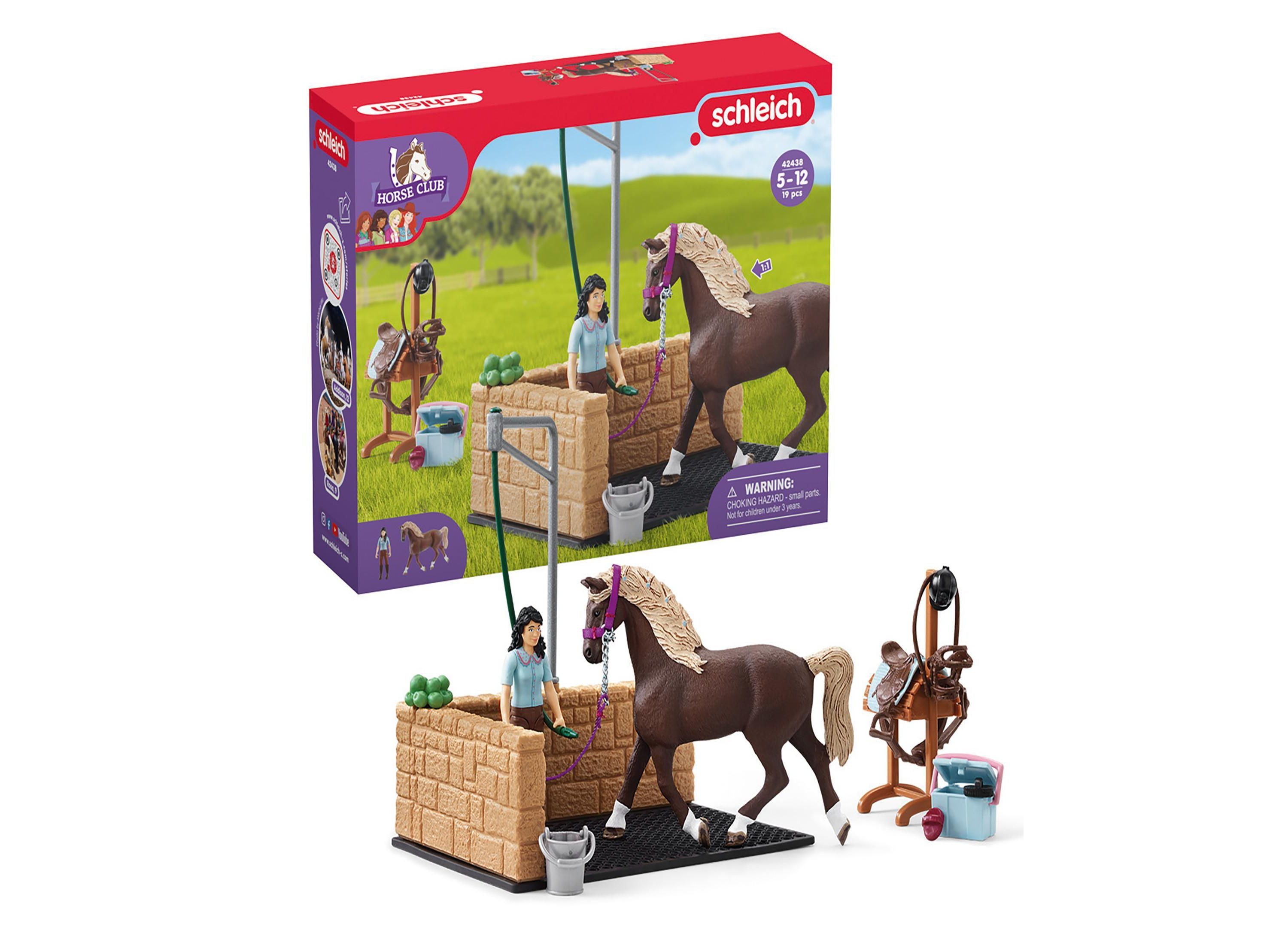 Alternative view of Schleich Horse Club Emily & Luna Horse Washing Station Playset, 19 Pieces