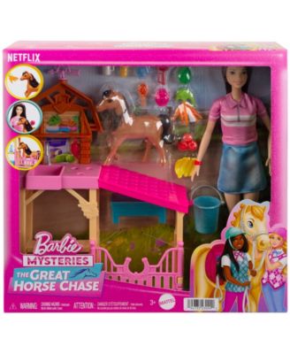 Barbie Mysteries: Renee and The Great Horse Chase Stable Playset - Image 4