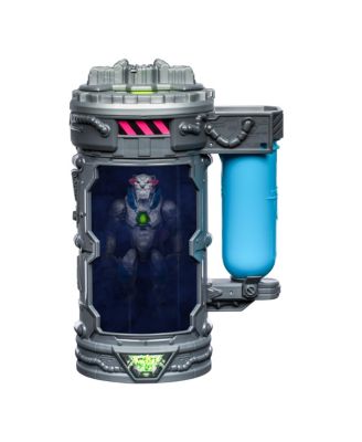 MrBeast Lab Mutator Metallic Panther Articulated Figure - Image 10