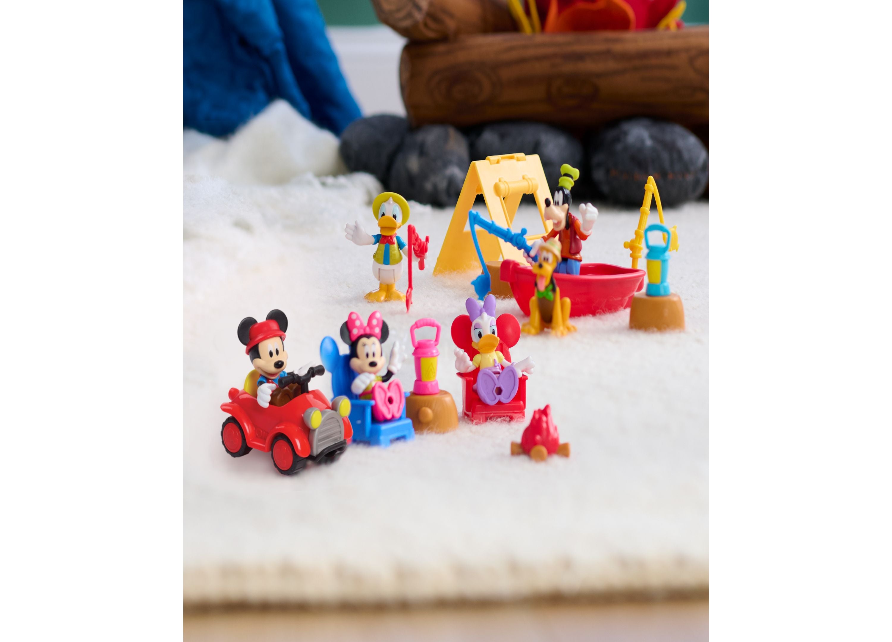 Disney Mickey Mouse Happy Campers Adventure Playset - Image 5