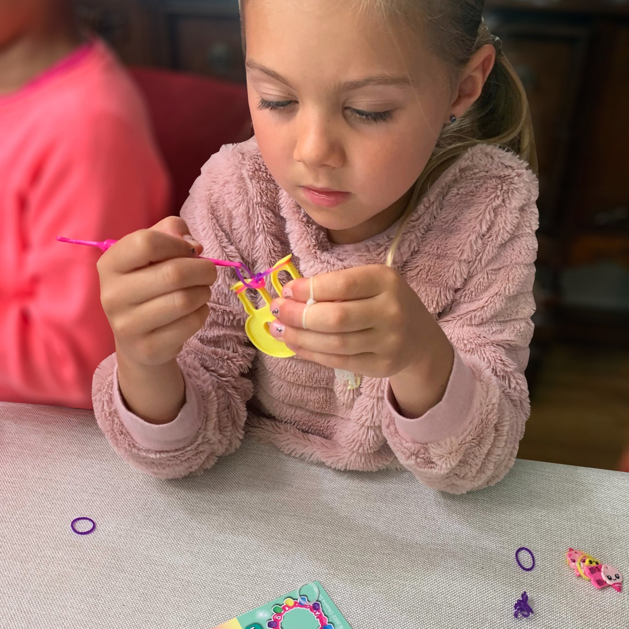 Rainbow Loom Sparkle Edition Treasure Box - Rubber Band Crafting Kit - Image 7