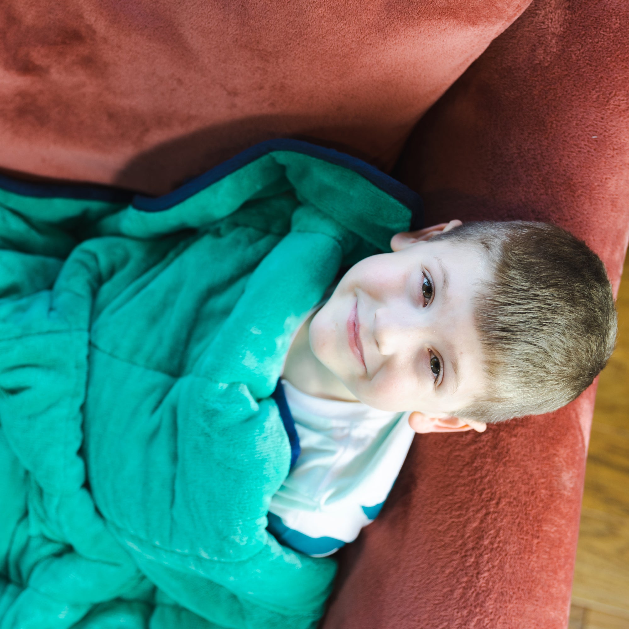 Alternative view of Bouncyband Kids' Sensory Weighted Blanket ‚Äì Soft Fleece, 7lb, 56" x 36"