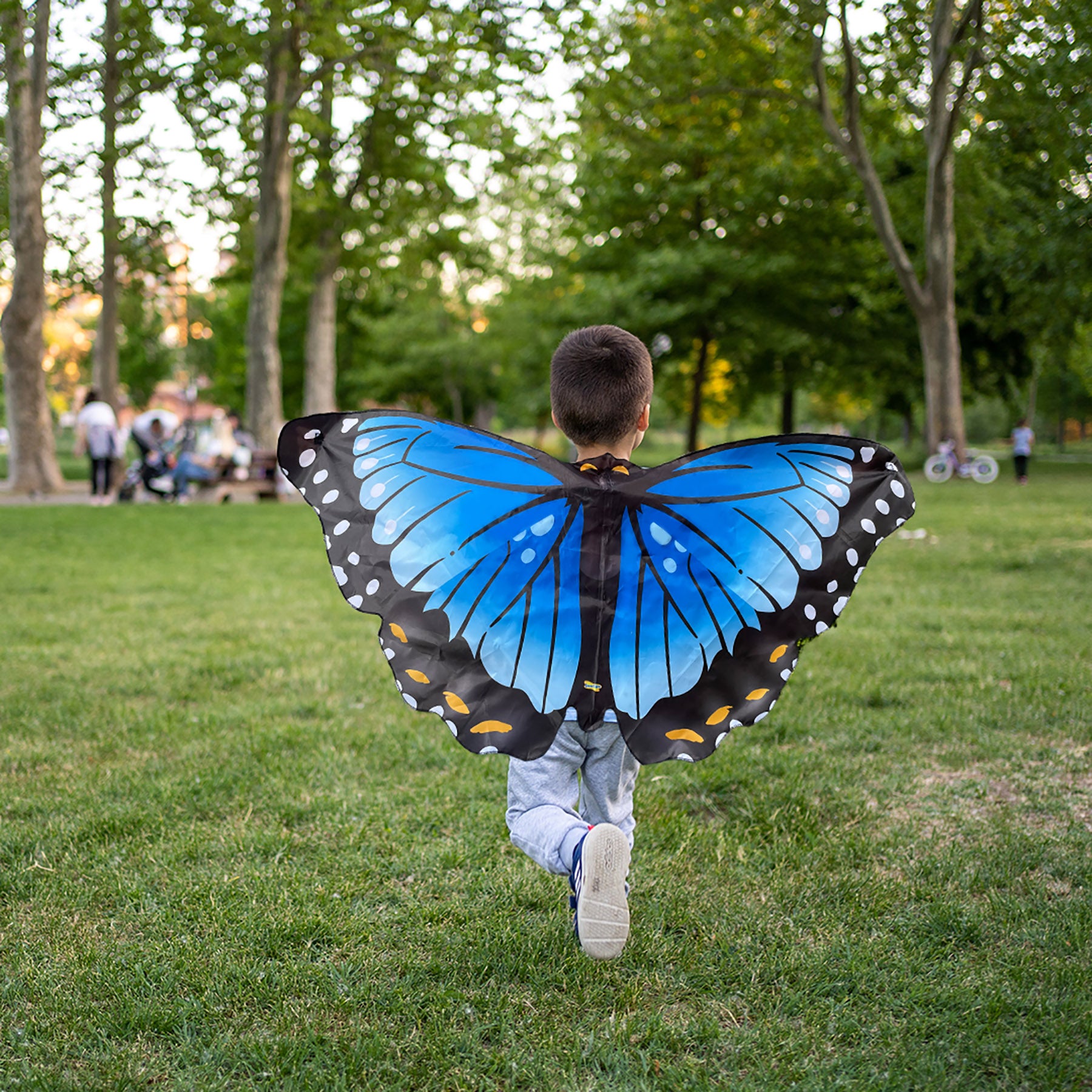 Insect Lore Morpho Butterfly Dress-Up Wings, Blue, 3-Pack - Image 3