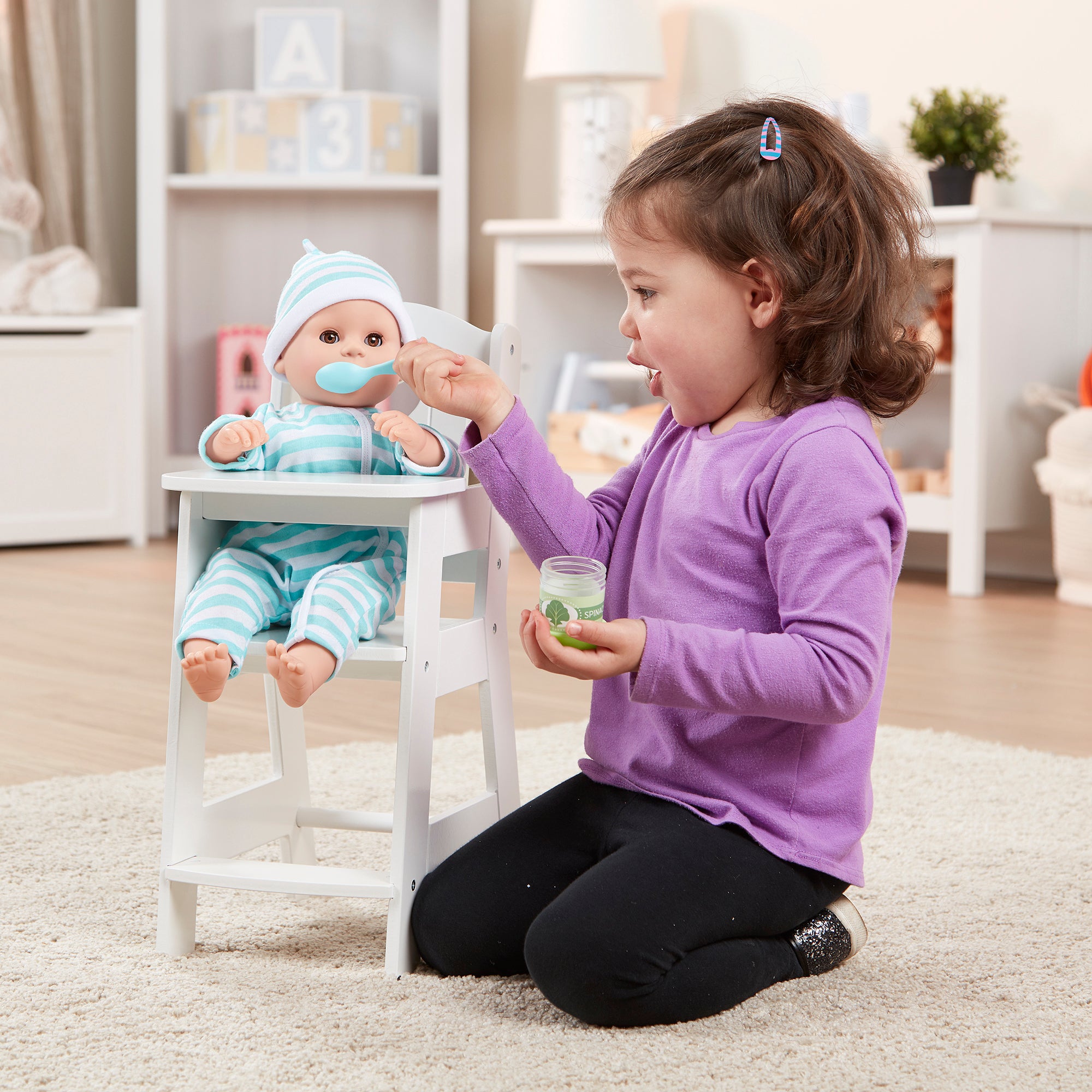 Melissa & Doug Mine to Love White High Chair for Dolls - Image 4