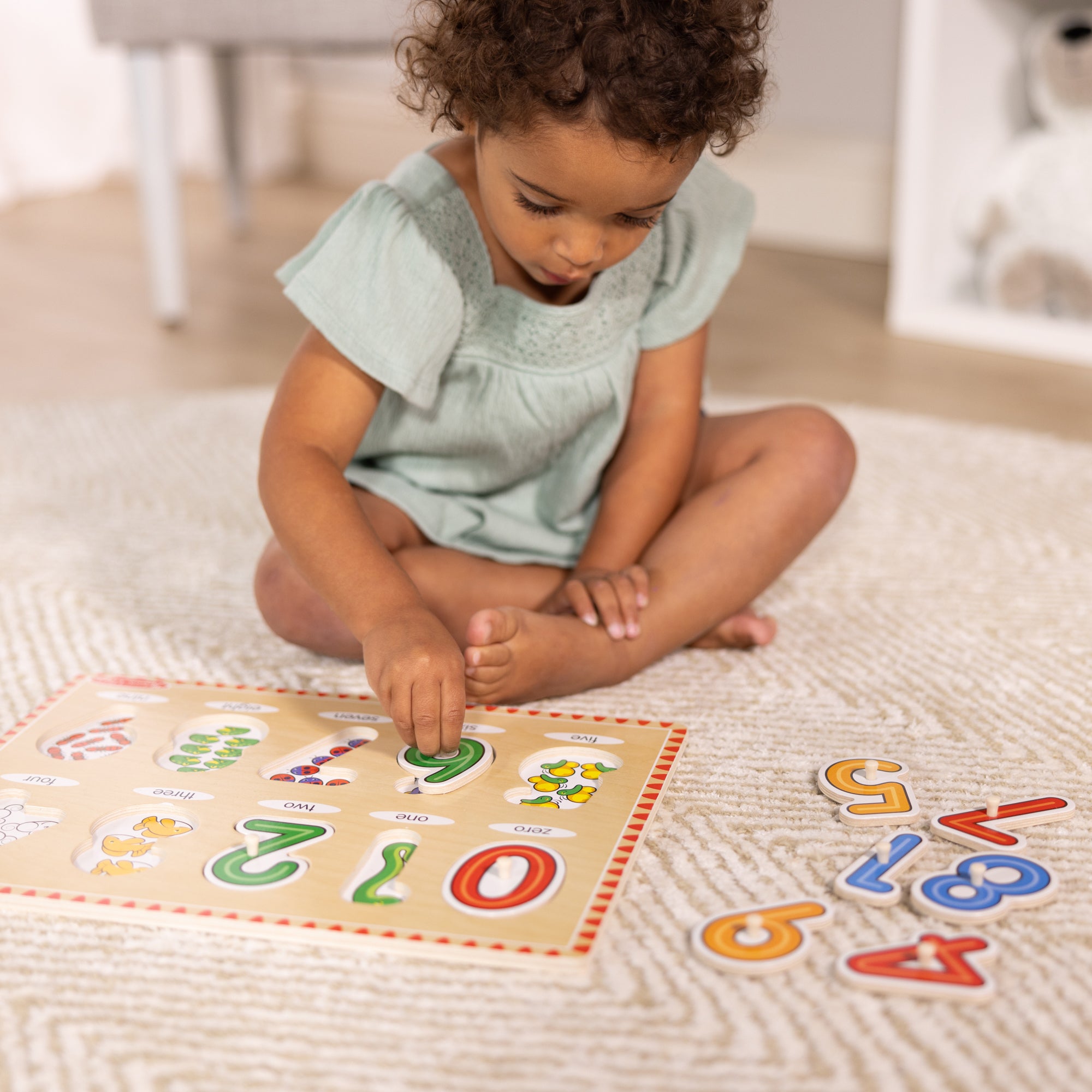 Melissa & Doug See-Inside Numbers Wooden Peg Puzzle - 10 pc - Image 9