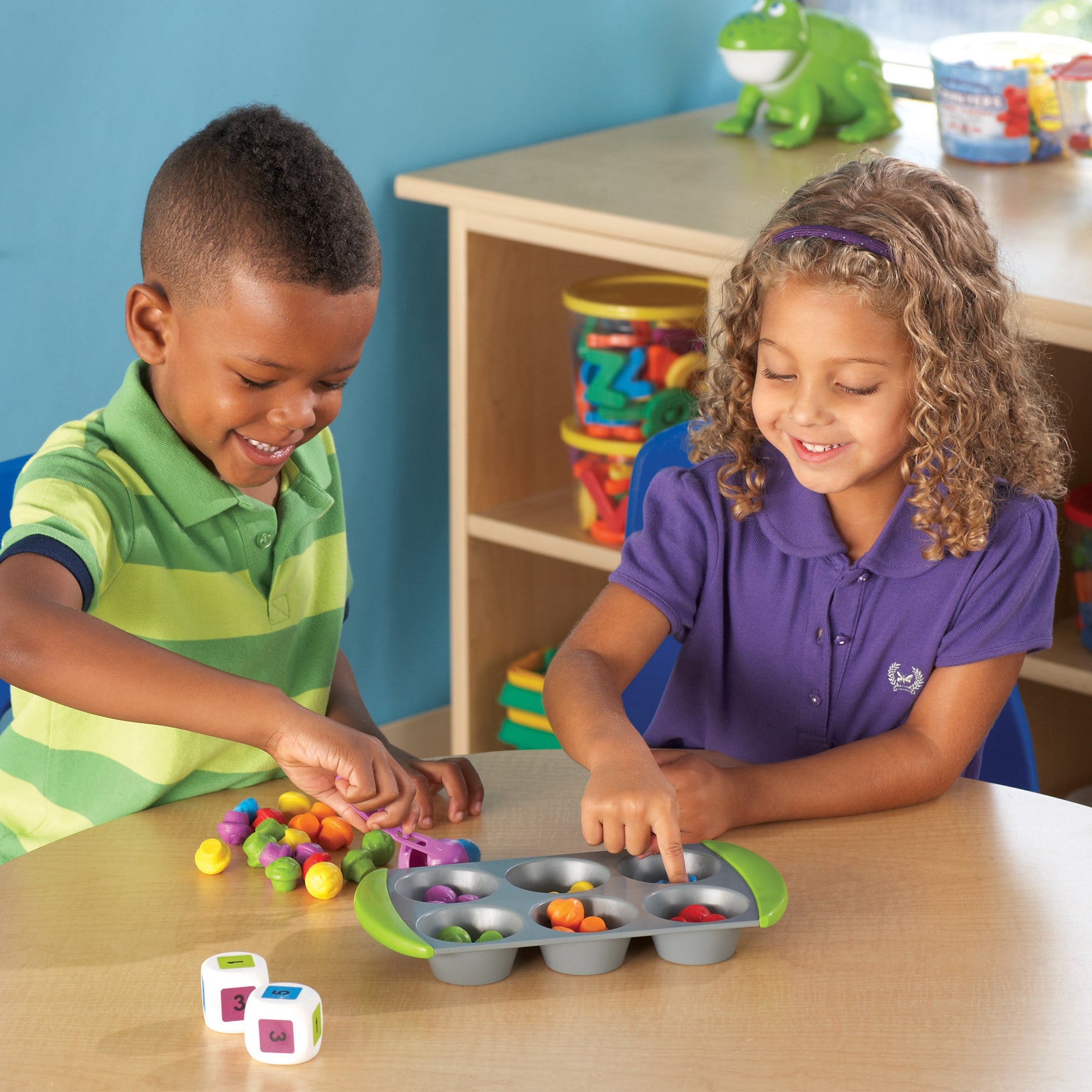 Learning Resources Mini Muffin Match Up - Color and Number Educational Game - Image 7