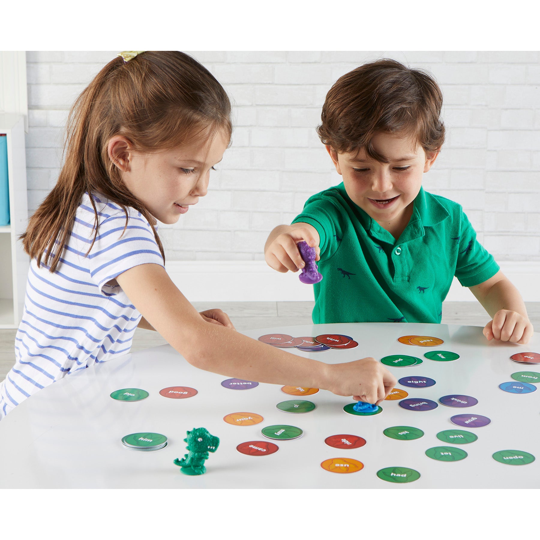 Learning Resources Sight Word Stomp - Dinosaur-Themed Reading Game - Image 5