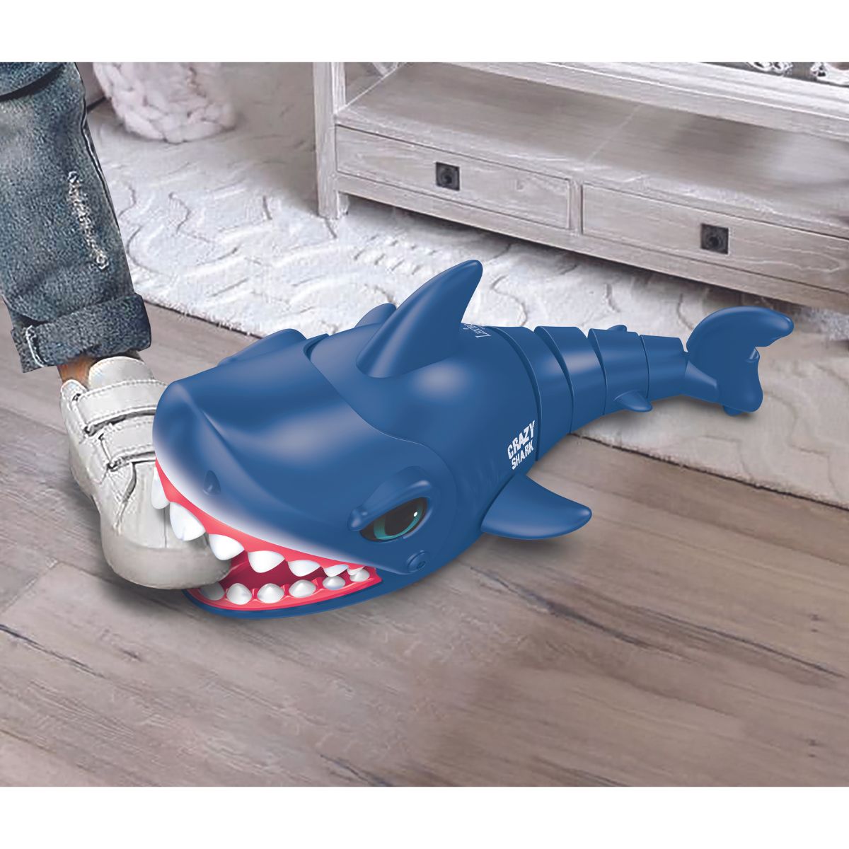 LEXIBOOK RC Shark – Remote controlled Crazy Shark with sound effects - Image 2