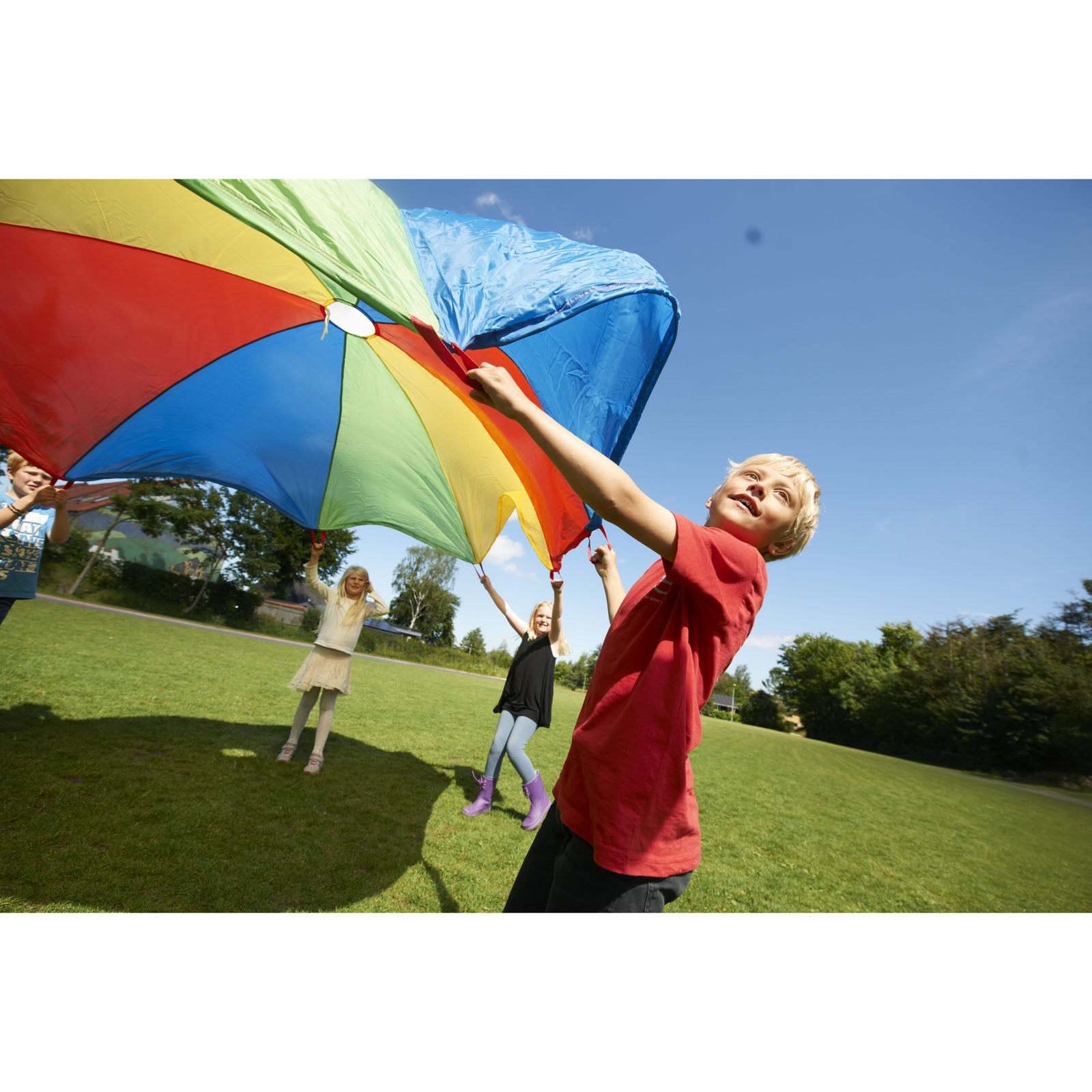 GONGE 12' Multi-Size Outdoor Play Parachute for Kids - Image 4