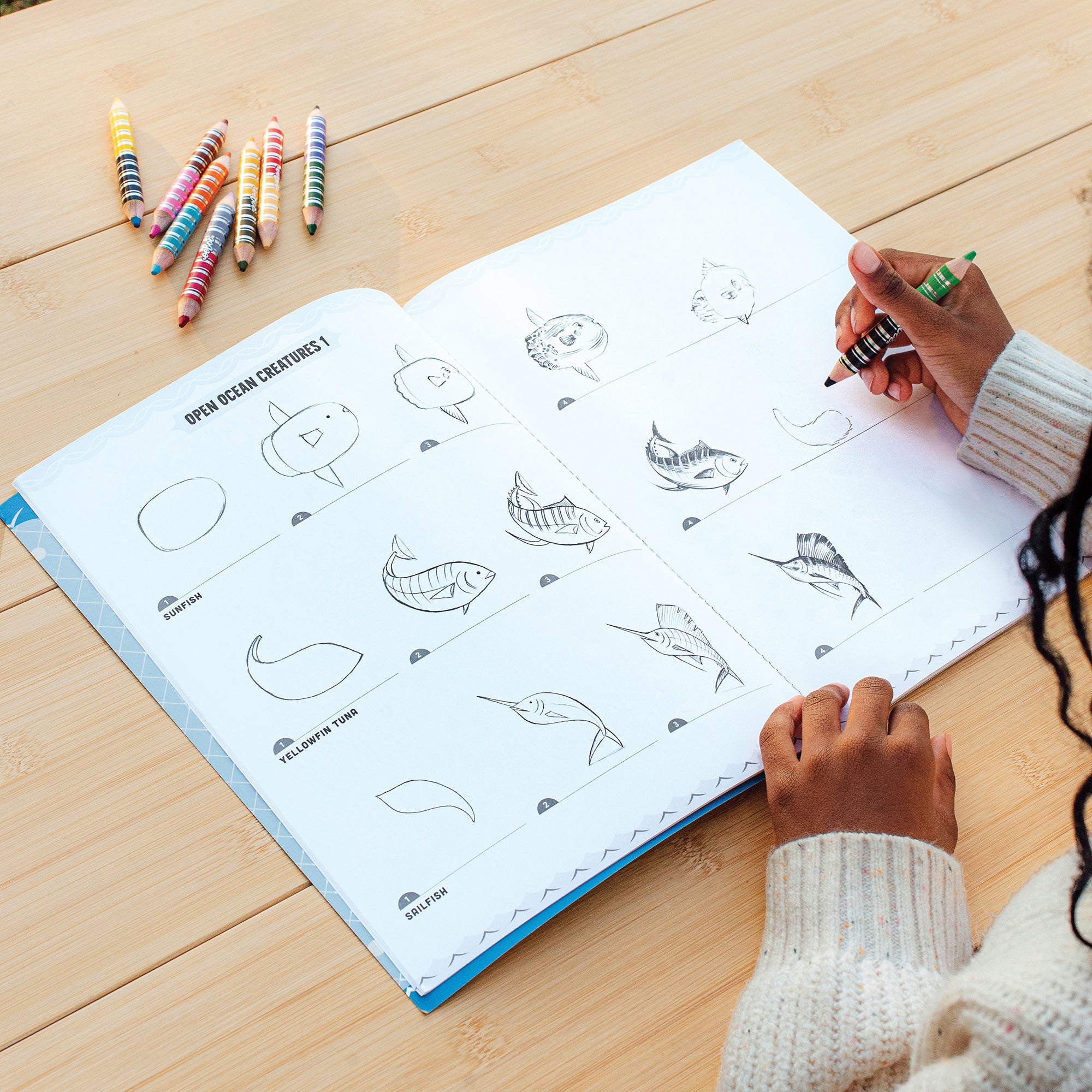 eeBoo Under the Sea Drawing Kit - 32 Pages + 50 Stickers - Image 4